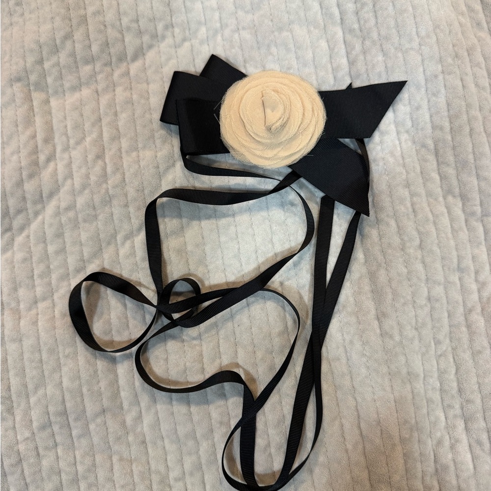 🟡5/$25 DEAL! J. Crew Black and Cream Rosette Bow Belt / Sash / Hair Accessorie
